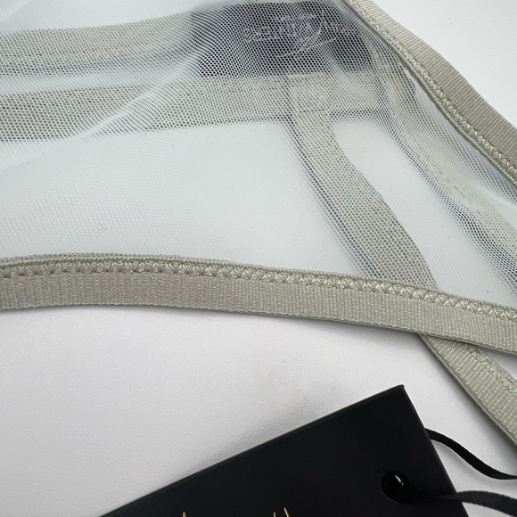 SOLD Taryn Winters NWT Luxury Floral Lace Bra & Panty 2-Piece Set 34D| Small - Picture 2 of 4